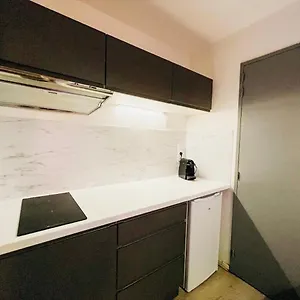 suite-kobalt.hotels-rhonealpes.com/